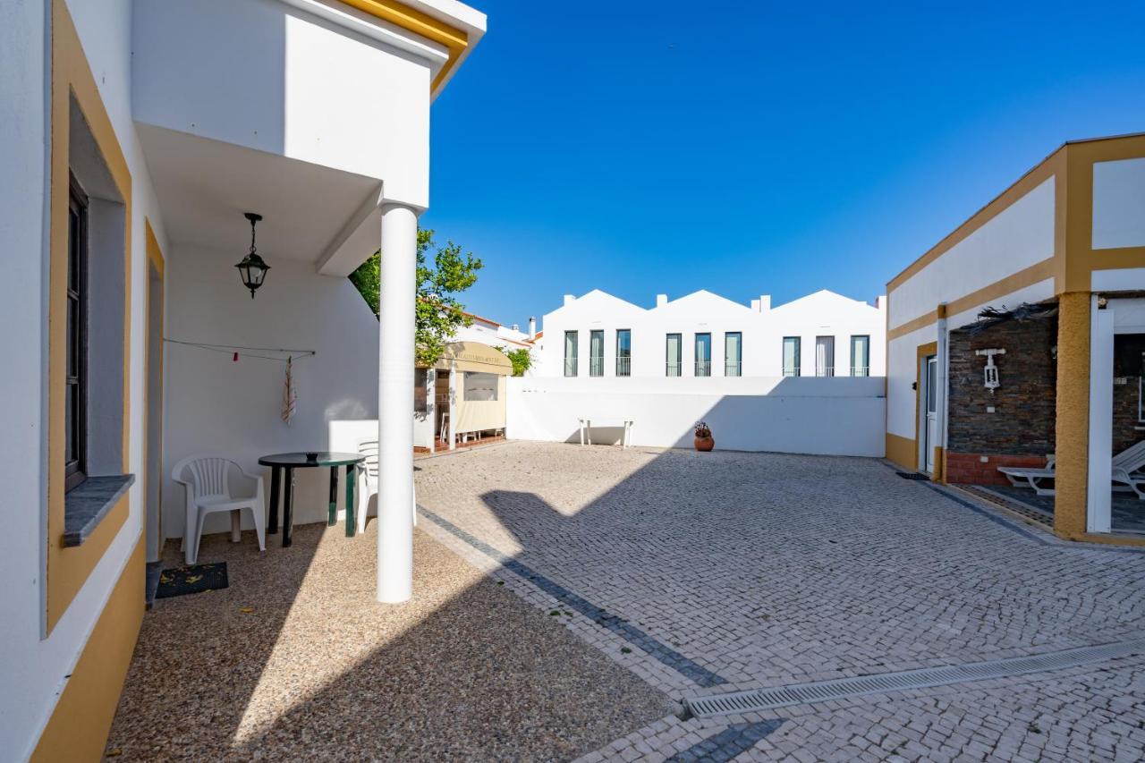 Apartamentos Patio Victoria By Umbral Vila Nova de Milfontes Ngoại thất bức ảnh